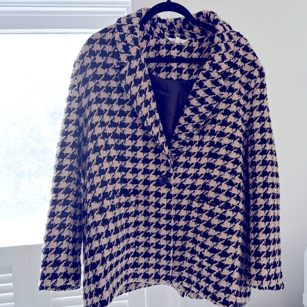 Houndstooth Patterned Blazer